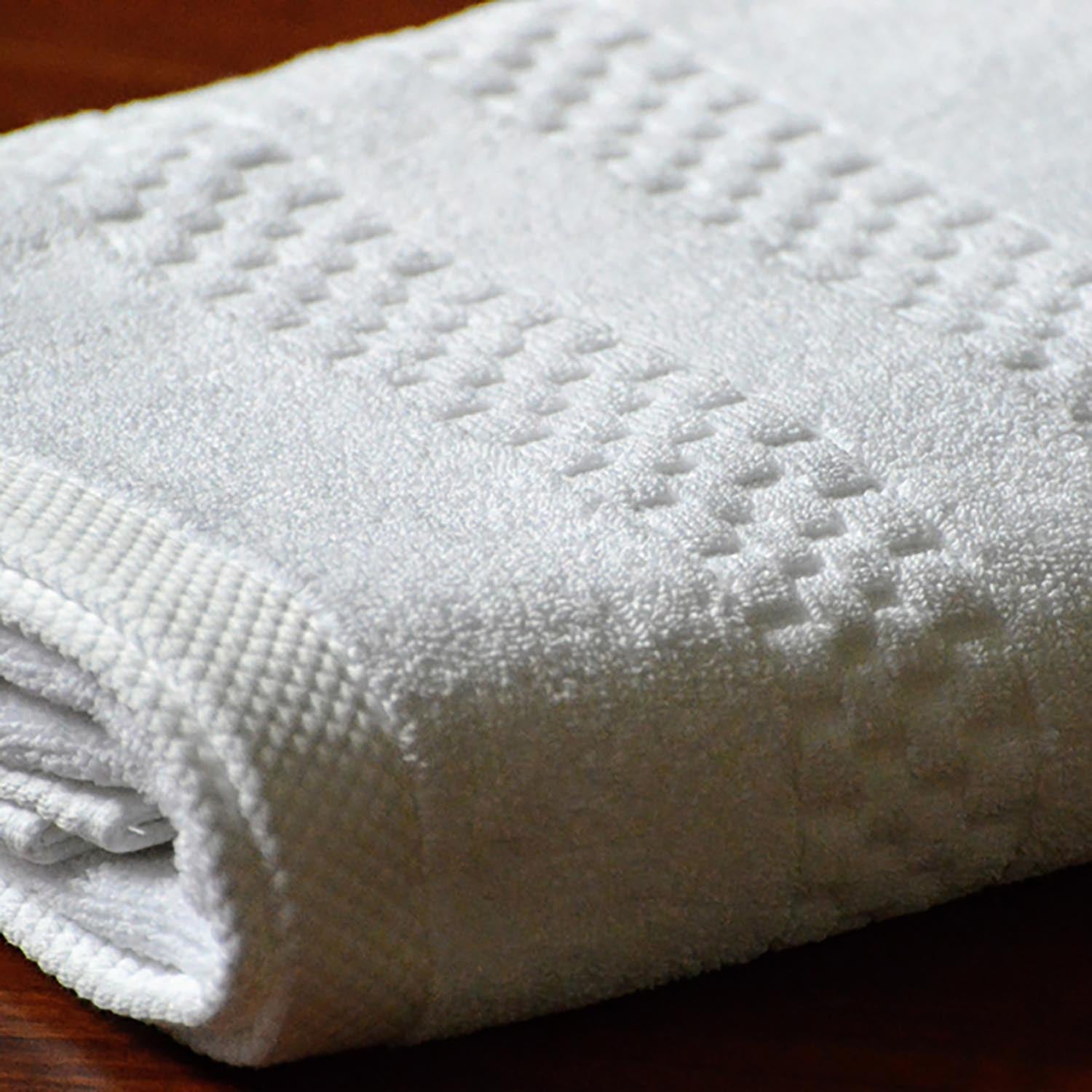 pool towel in hotel