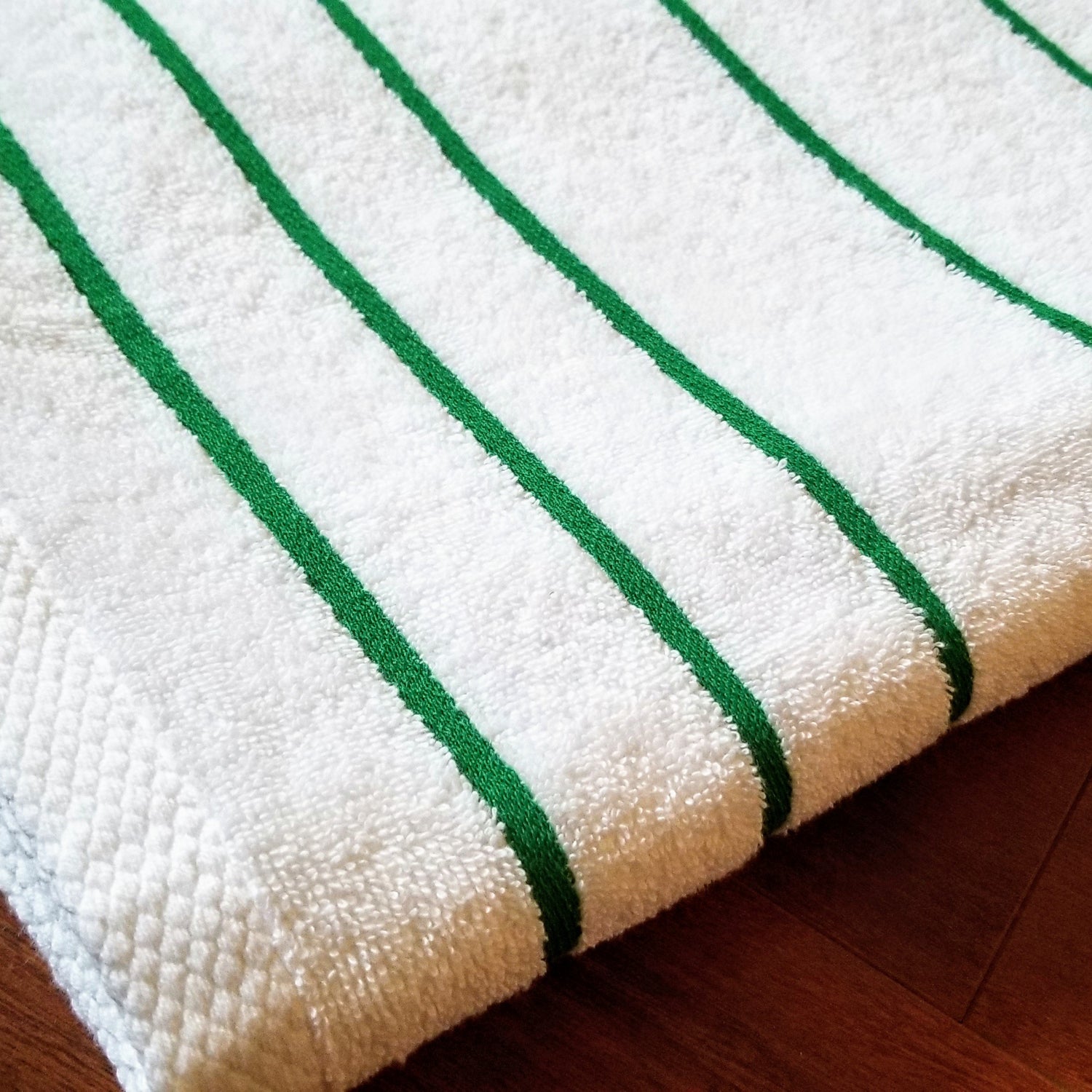 smartlinen pool towel signature collection