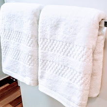 Load image into Gallery viewer, SMARTLINEN® Executive Collection Hand Towel
